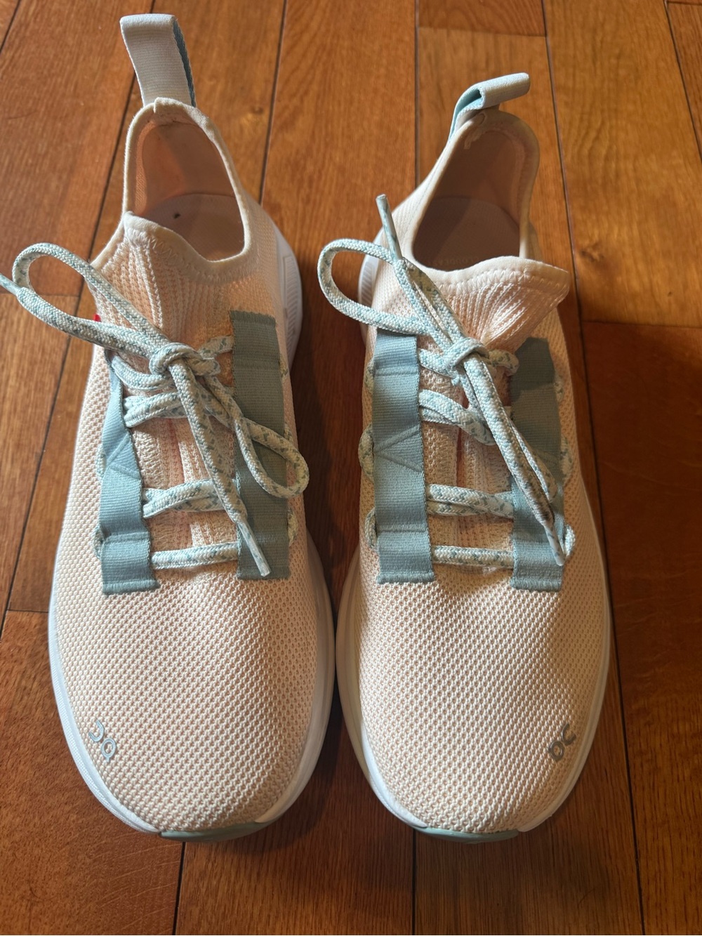 On Running Cloudeasy Sneakers Women's Size 9 Fawn Surf Like New